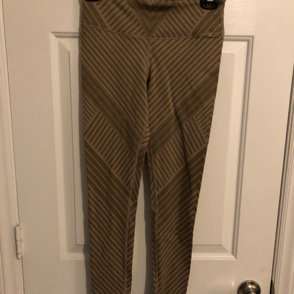 Alo Leggings